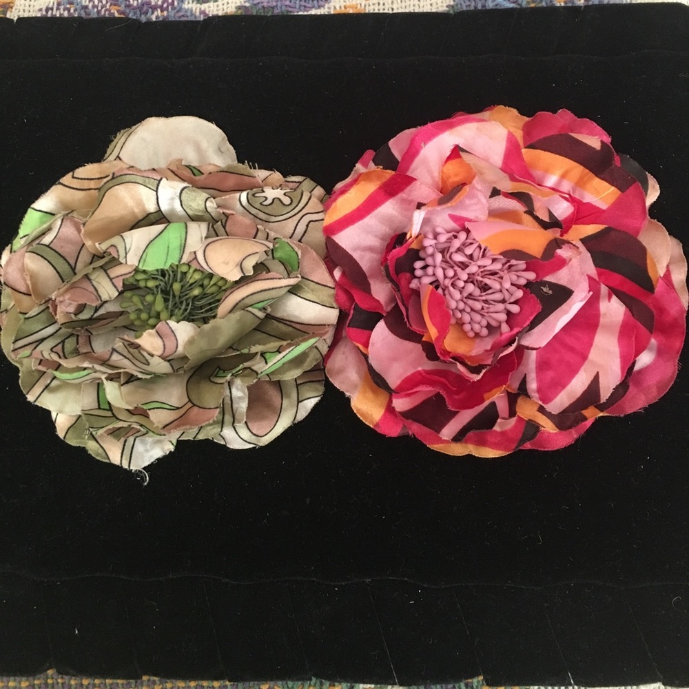 Flower Brooches (Set of 2)
