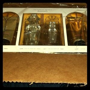 VS 4 piece set Heavenly!