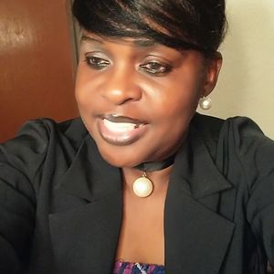 Meet your Posher, Cynthia