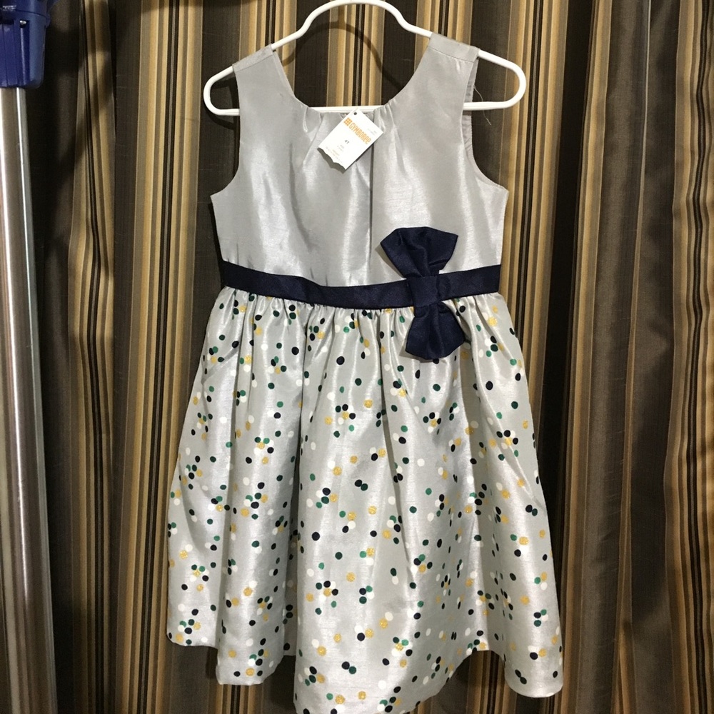 NWT. Size 4 girls Gymboree dress.