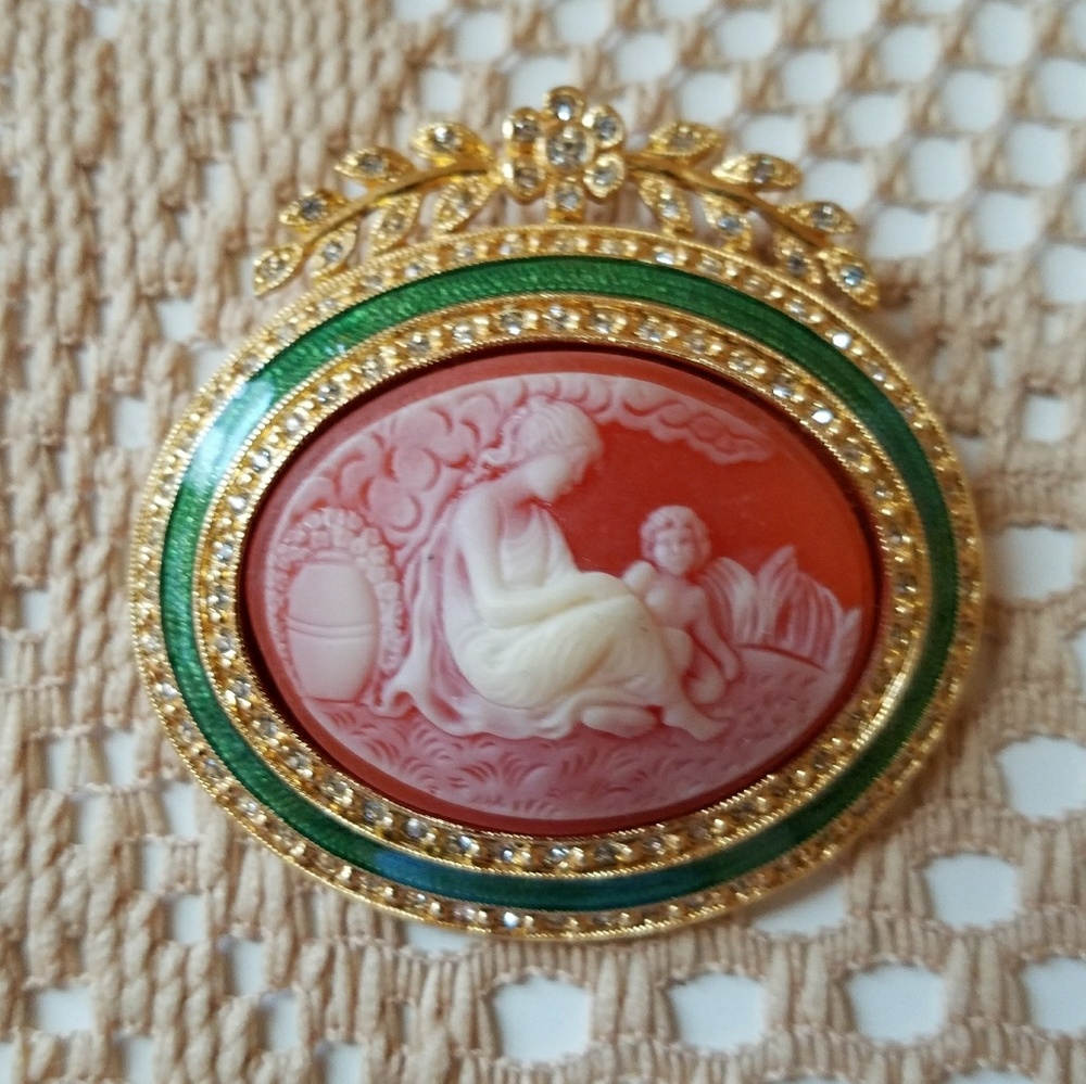 Joan Rivers Brooch