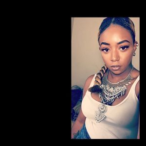 Meet your Posher, Janéa