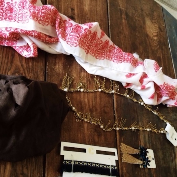 Final $ NWT Charming Charlie Accessory. Lot - Picture 8 of 8