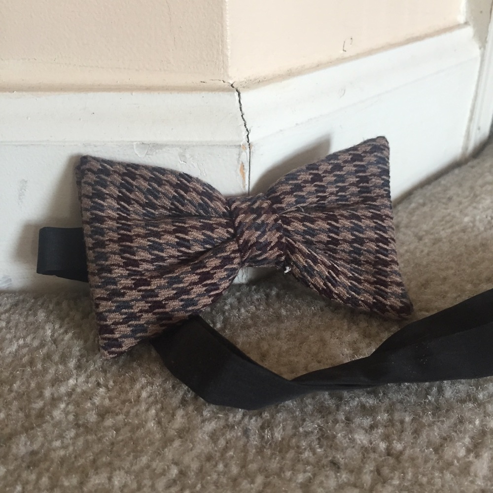 American apparel bow tie