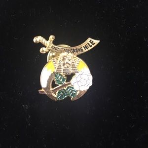 Shriner pendent