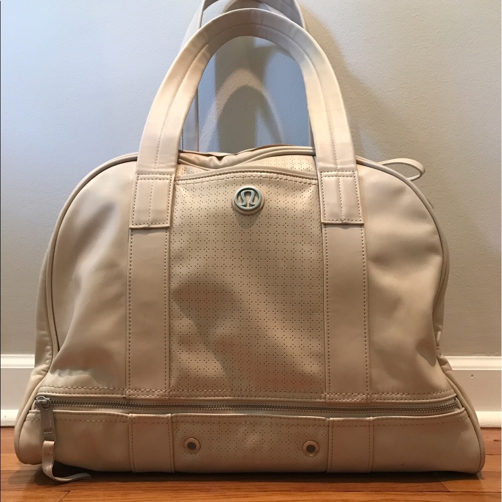 Lululemon Om for All Gym Bag- Cashew