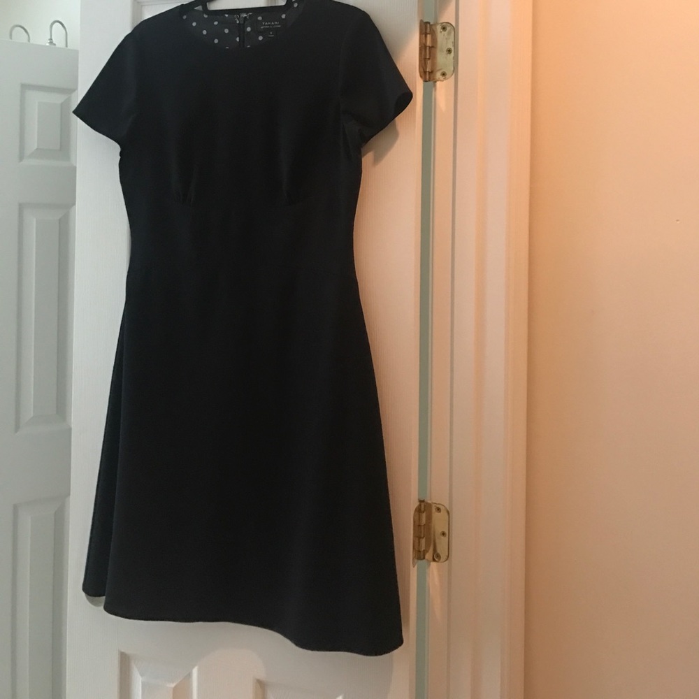 Tahari Navy Dress size 6-8
