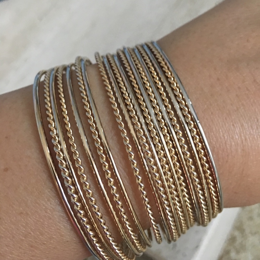 ⭐️💫HP💫⭐️Bangle Cuff Bracelet
