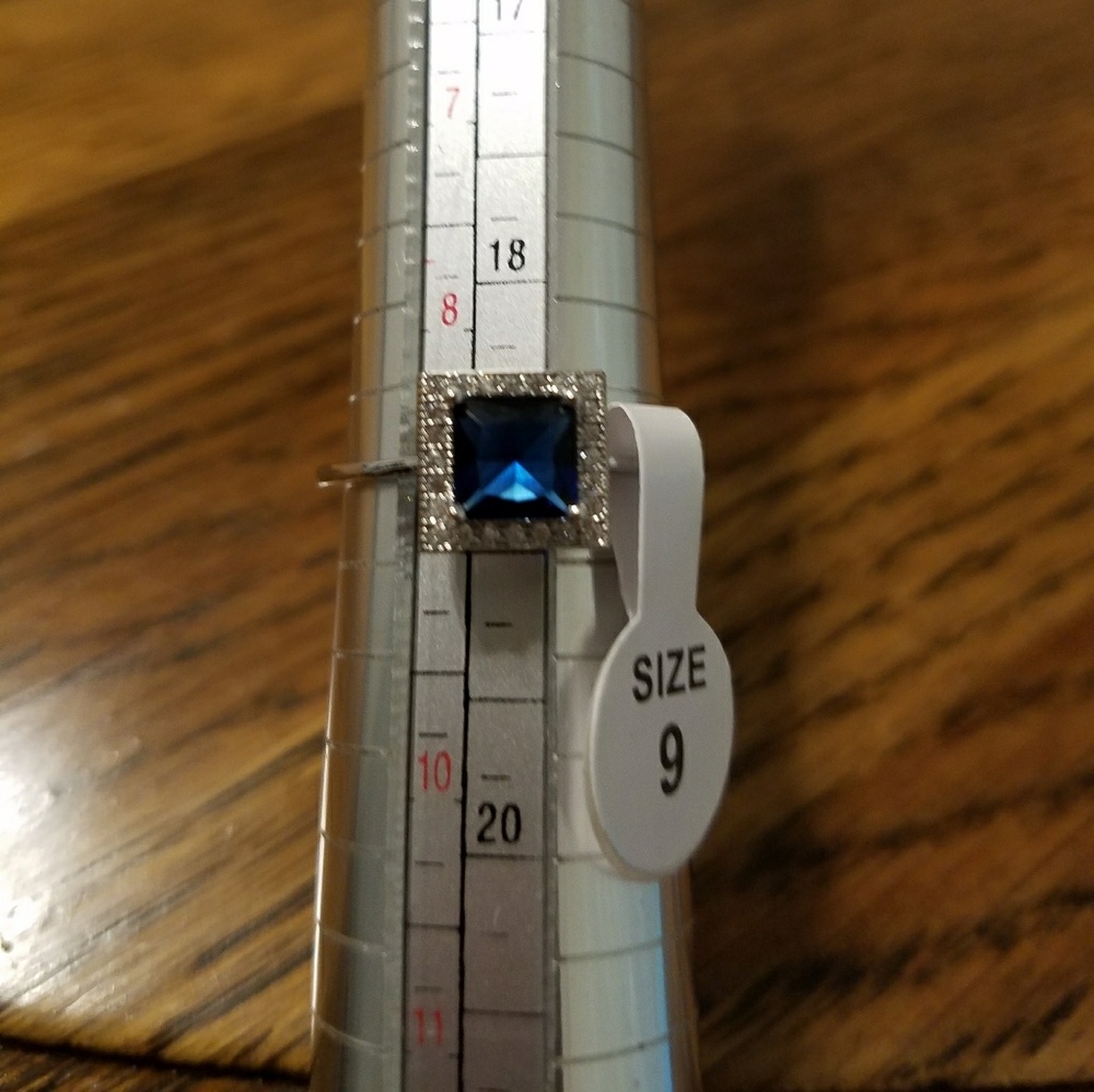 Ring NATURAL Sapphire 2.29CT. 14K White Gold plate