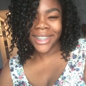 Meet your Posher, Merlyne