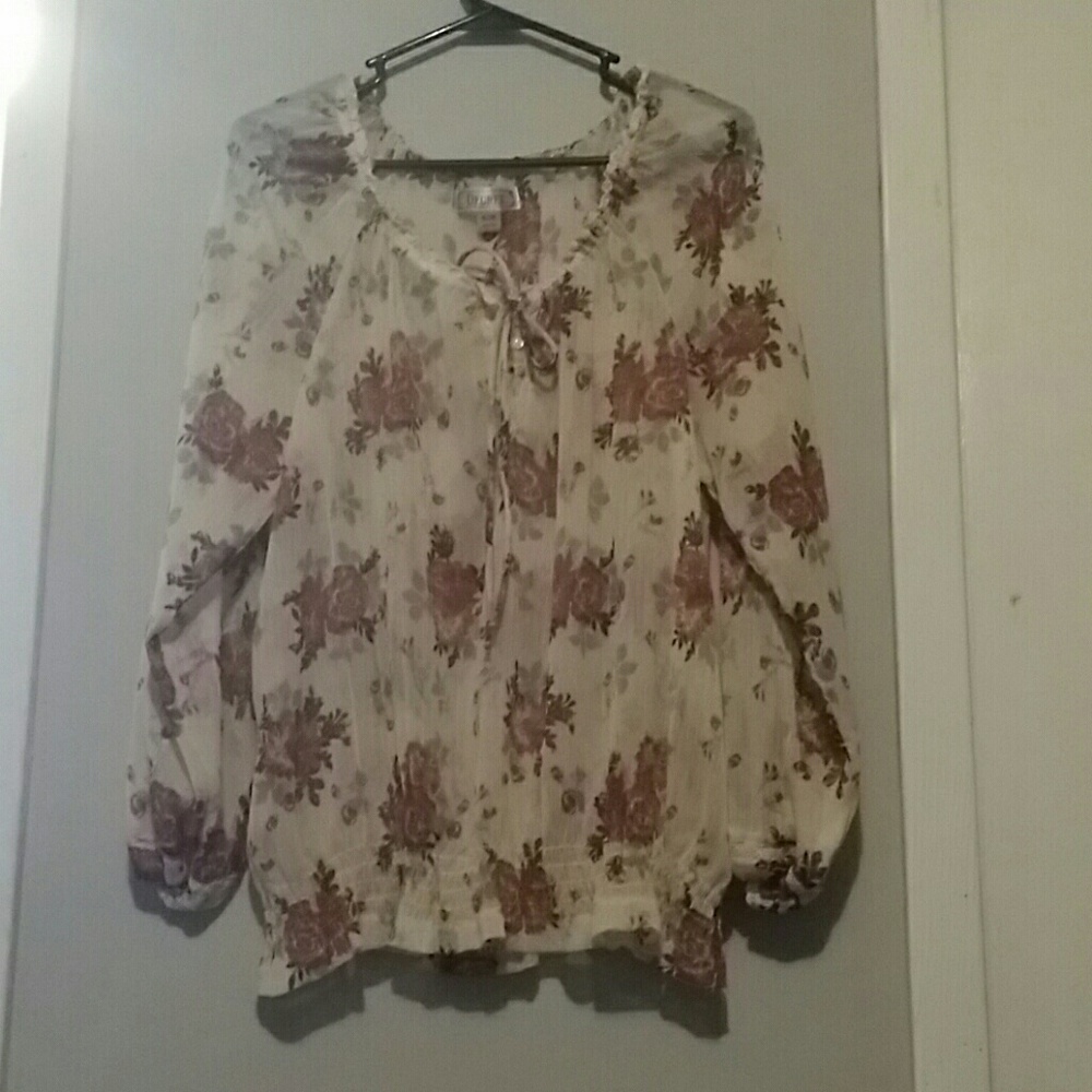 Xl Beautiful floral cream sheer top
