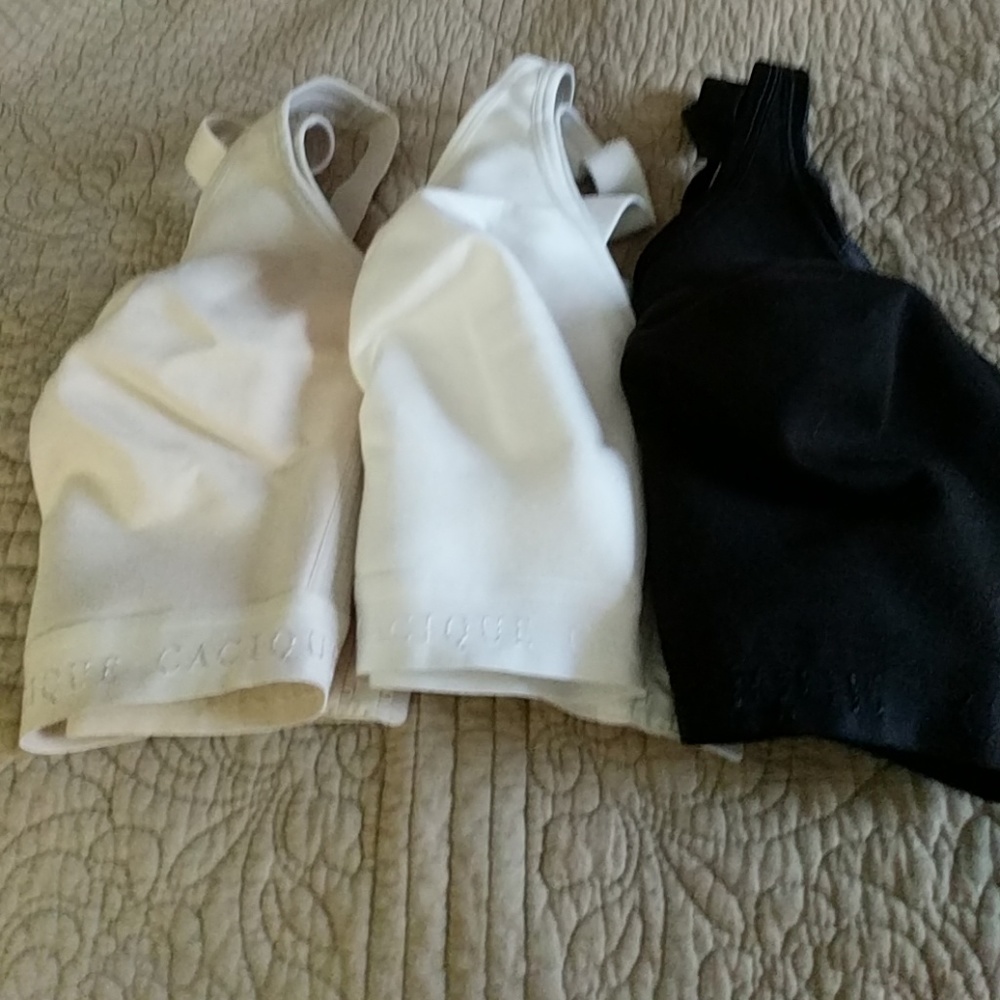 3 bras