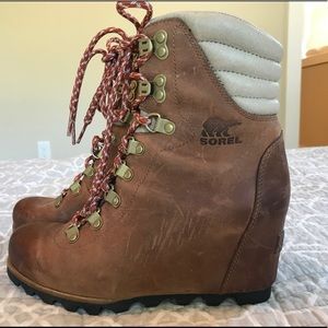 Sorel Conquest Wedge, tan 6.5