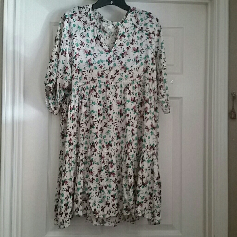 Adorable flowing dress