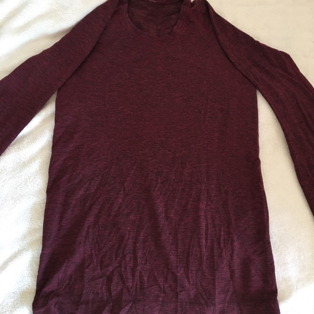 Dark Red Lululemon long sleeve shirt💃🏼