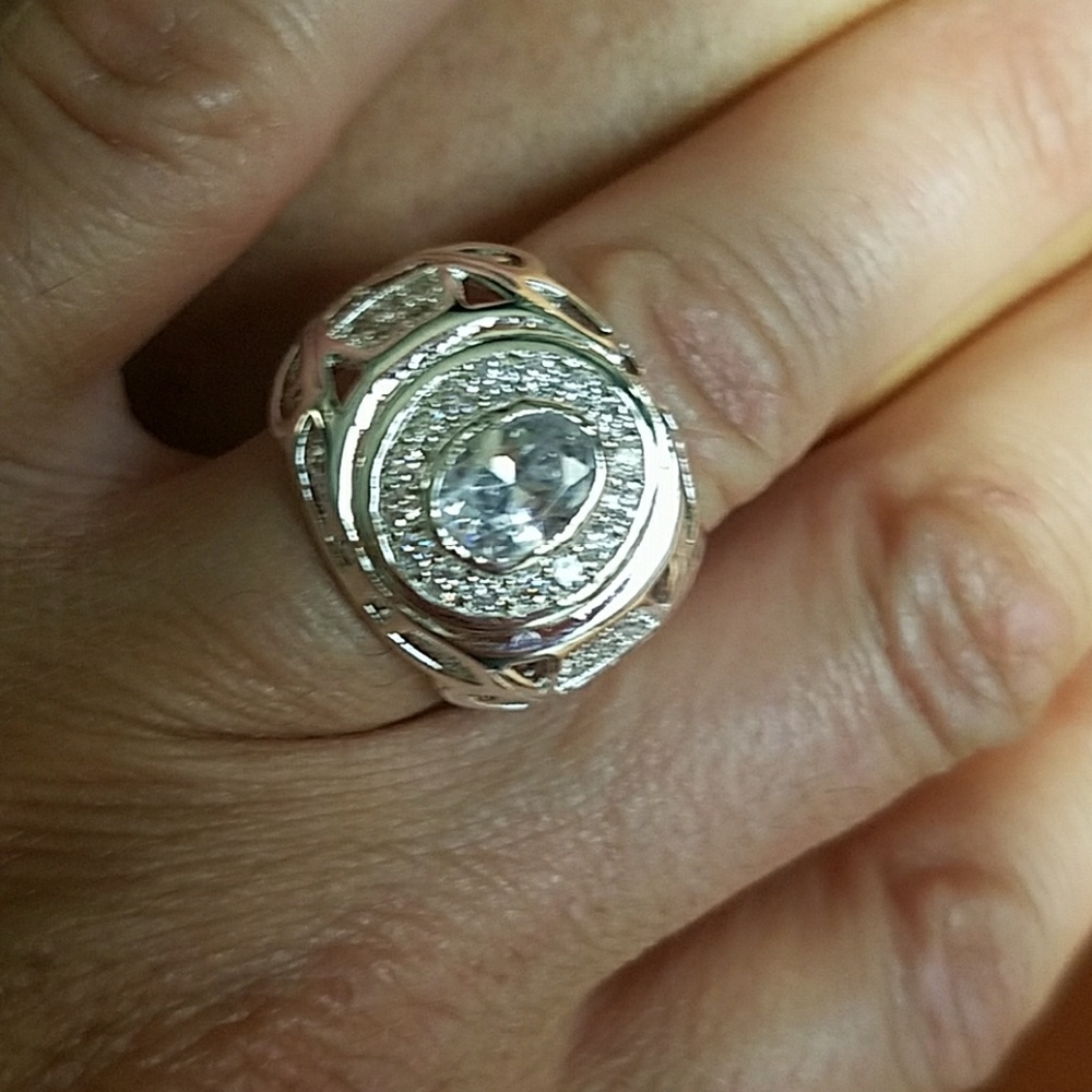 Silver ring sz 7 3/4 or 7 new