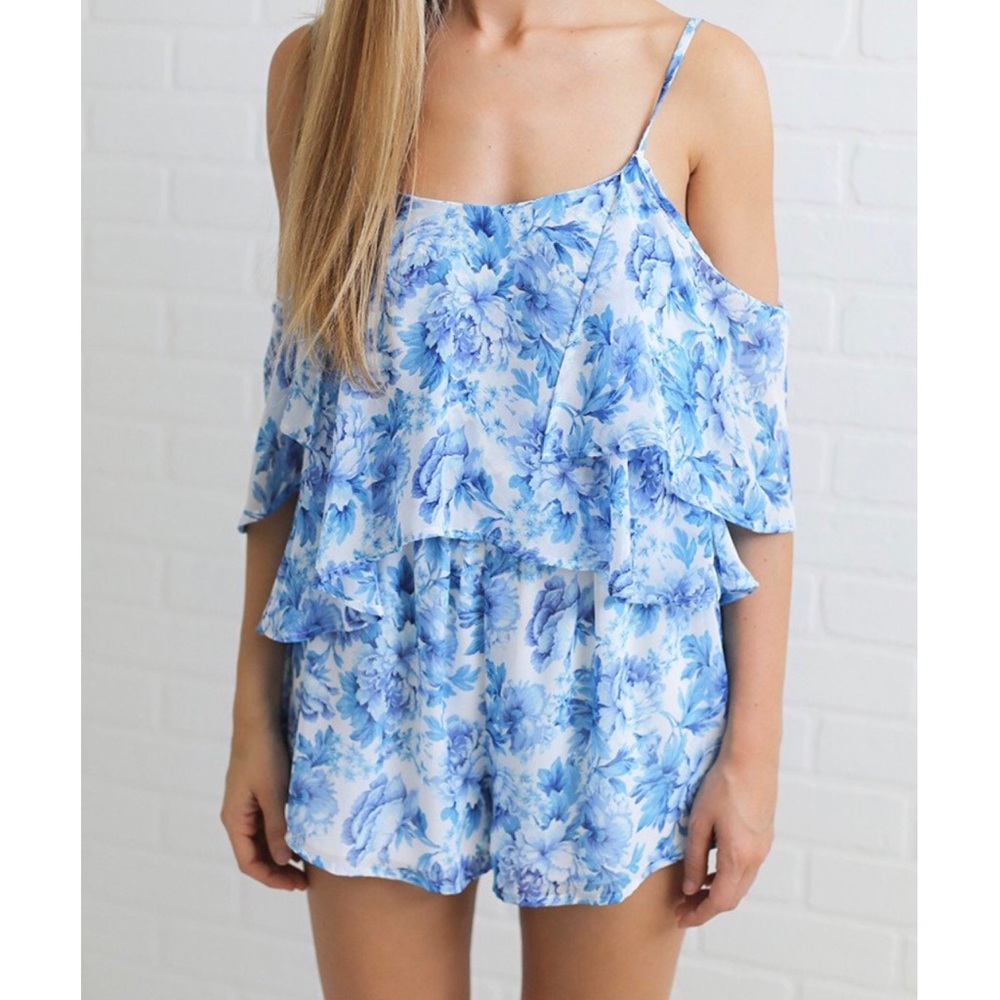 BNWT Quinn Ruffle Romper 💎 Mama Blues