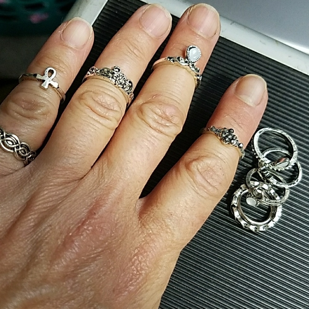 Fun summer ring set - Picture 2 of 3