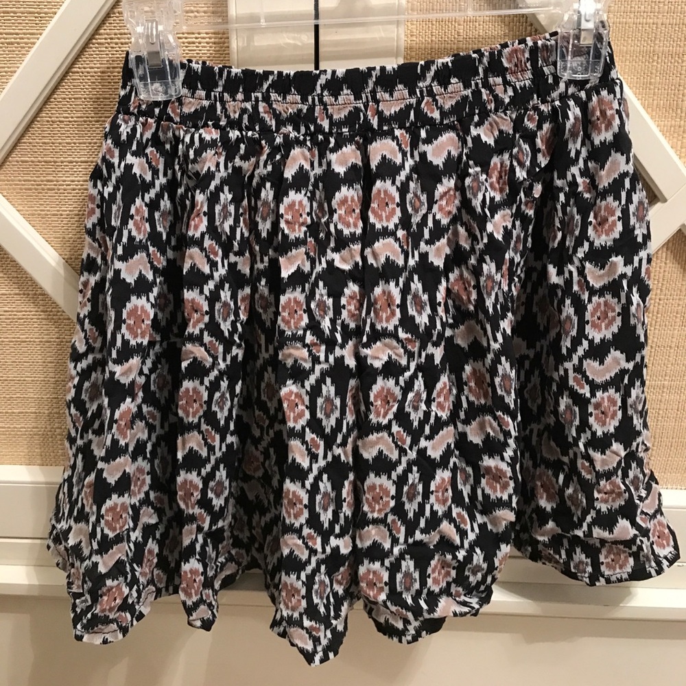 Brandy Melville Printed Skater Skirt
