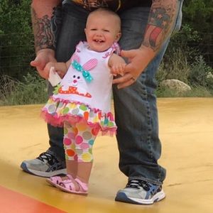 Easter set. Tank top and Capri pants.