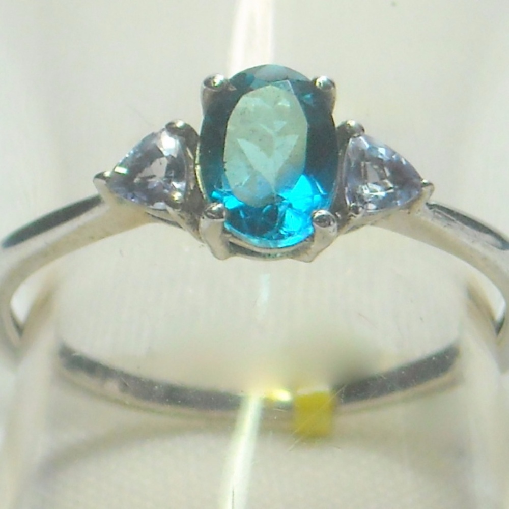 NWT Natural London Blue Topaz and Tanzanite Ring