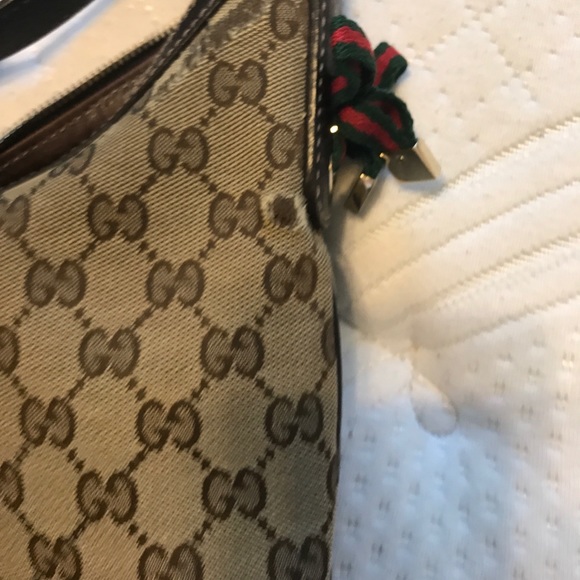 AUTHENTIC GUCCI BAG - Picture 2 of 5