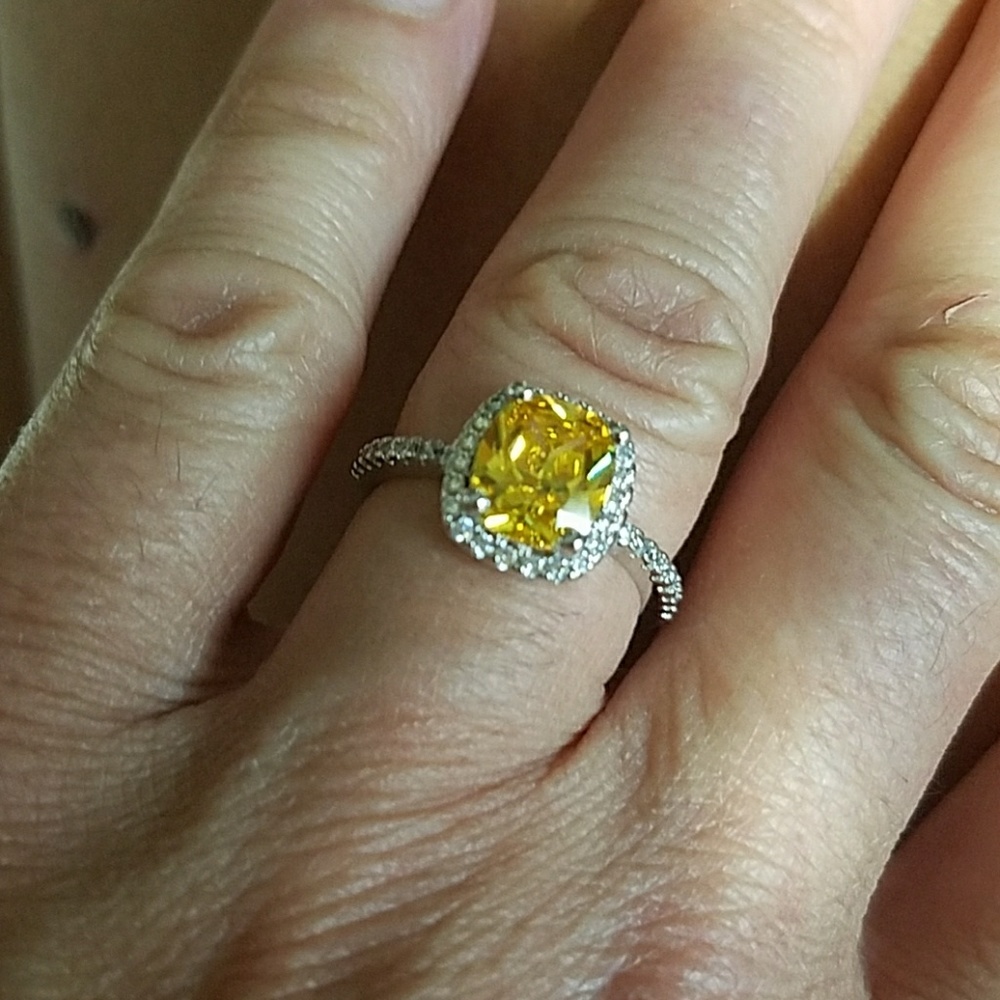 Yellow diamond gemstone ring