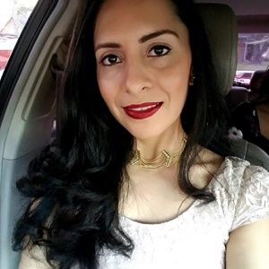 Meet your Posher, Veronica