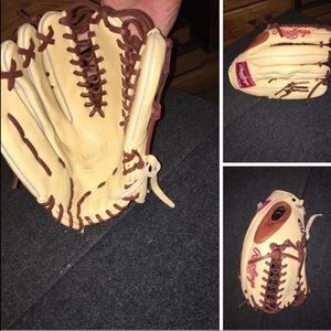 Authentic Rawlings Men's Baseball glove