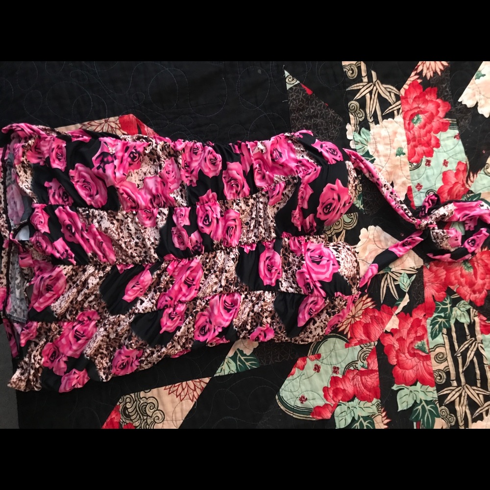 Pin up bathing suit