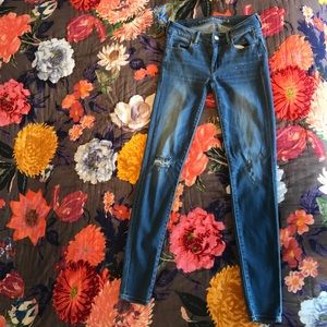 American Eagle Distressed Jeggings
