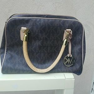 Authentic Brown Micheal Kors bag.