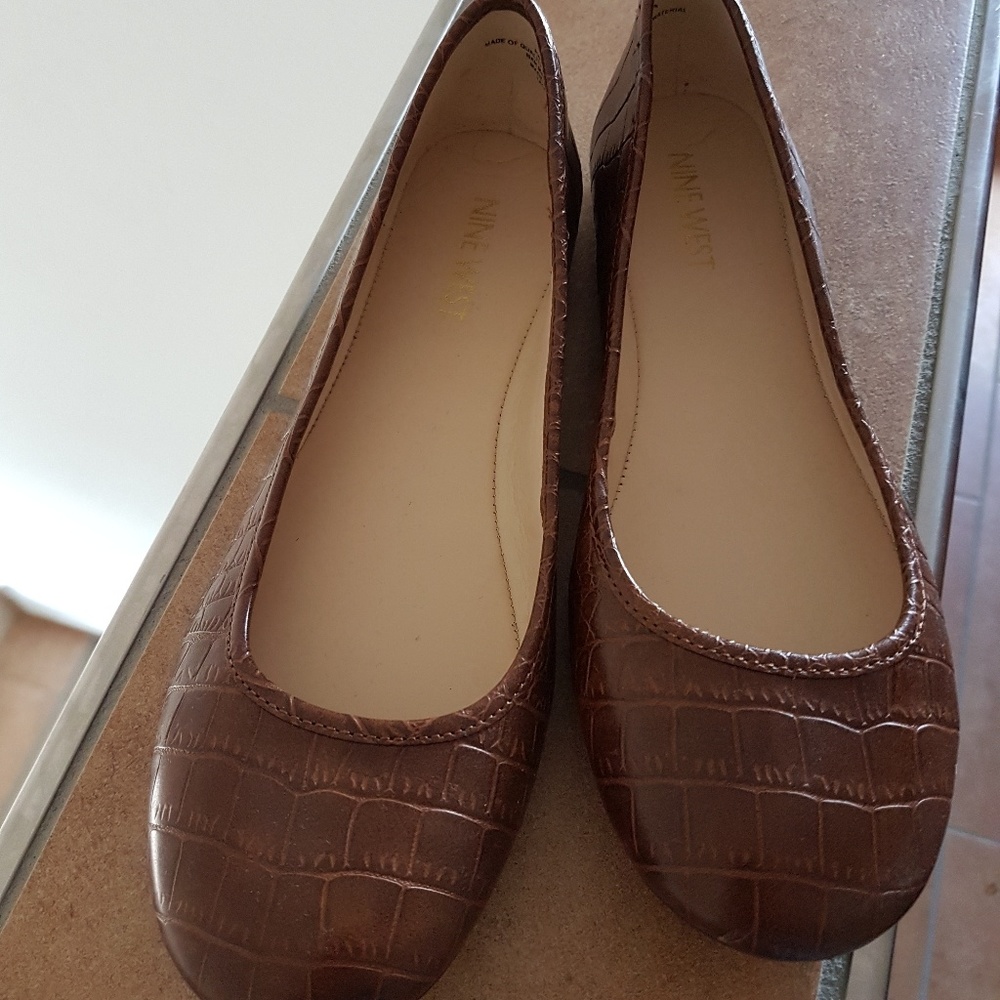 Brand New Nine West Flats
