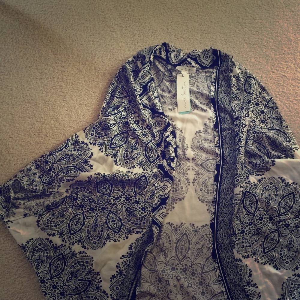 Black and white jacket/wrap