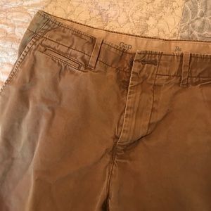 Gap men's Khakis Sz 30/32
