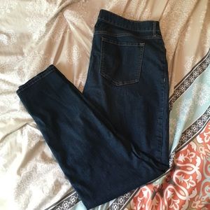 Old navy mid-rise super skinny jeans