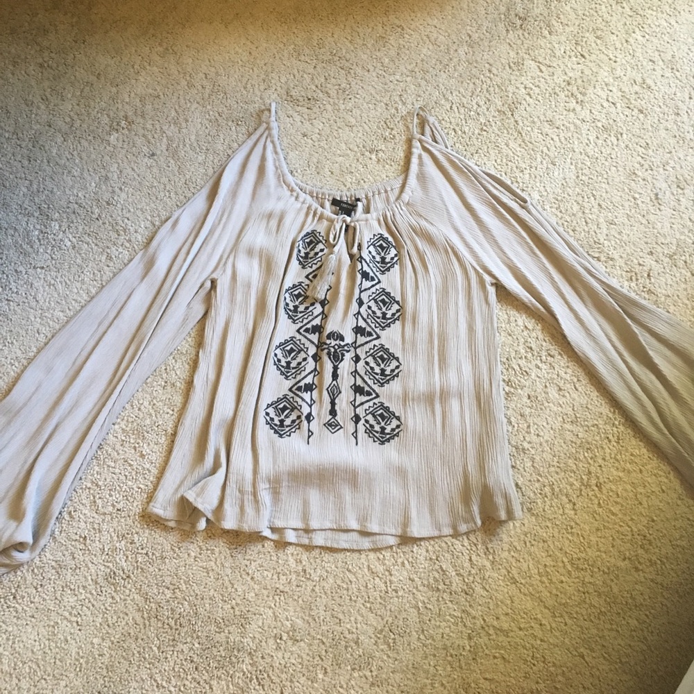 FOREVER 21 TOP - Picture 2 of 3