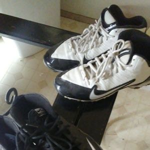 Football cleats