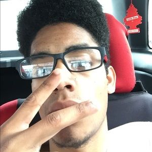 Meet your Posher, Zachary