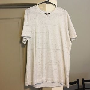 Lululemon V-Neck Tshirt