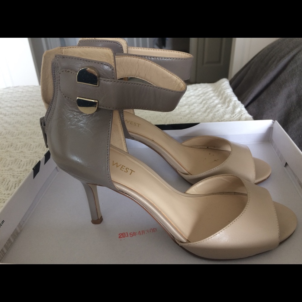 Nine West Graby dress sandals size 6