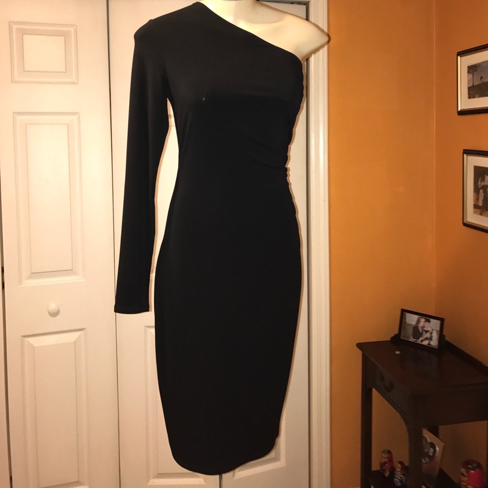 Gorgeous ,classy black Laudry dress 👗