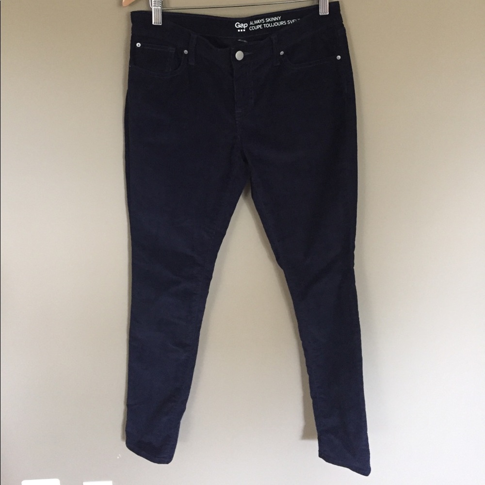 Gap Navy Corduroy pants. Size 4. Great condition.