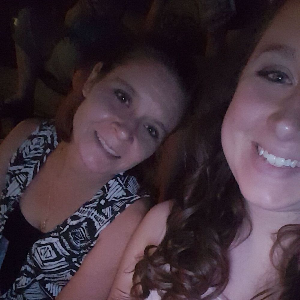 Meet your Posher, Caitlin