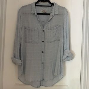 Anthropologie button down size small