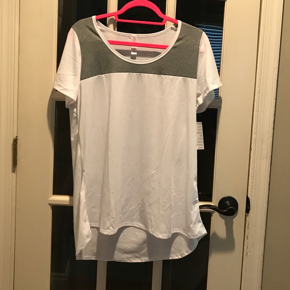 Lularoe Large Classic tee