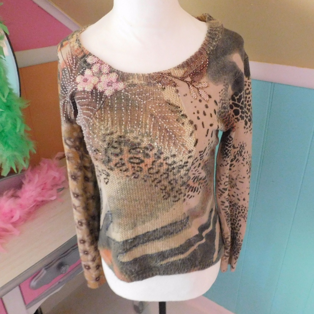 BCBG MaxAzria Beaded Sweater Size Medium GUC