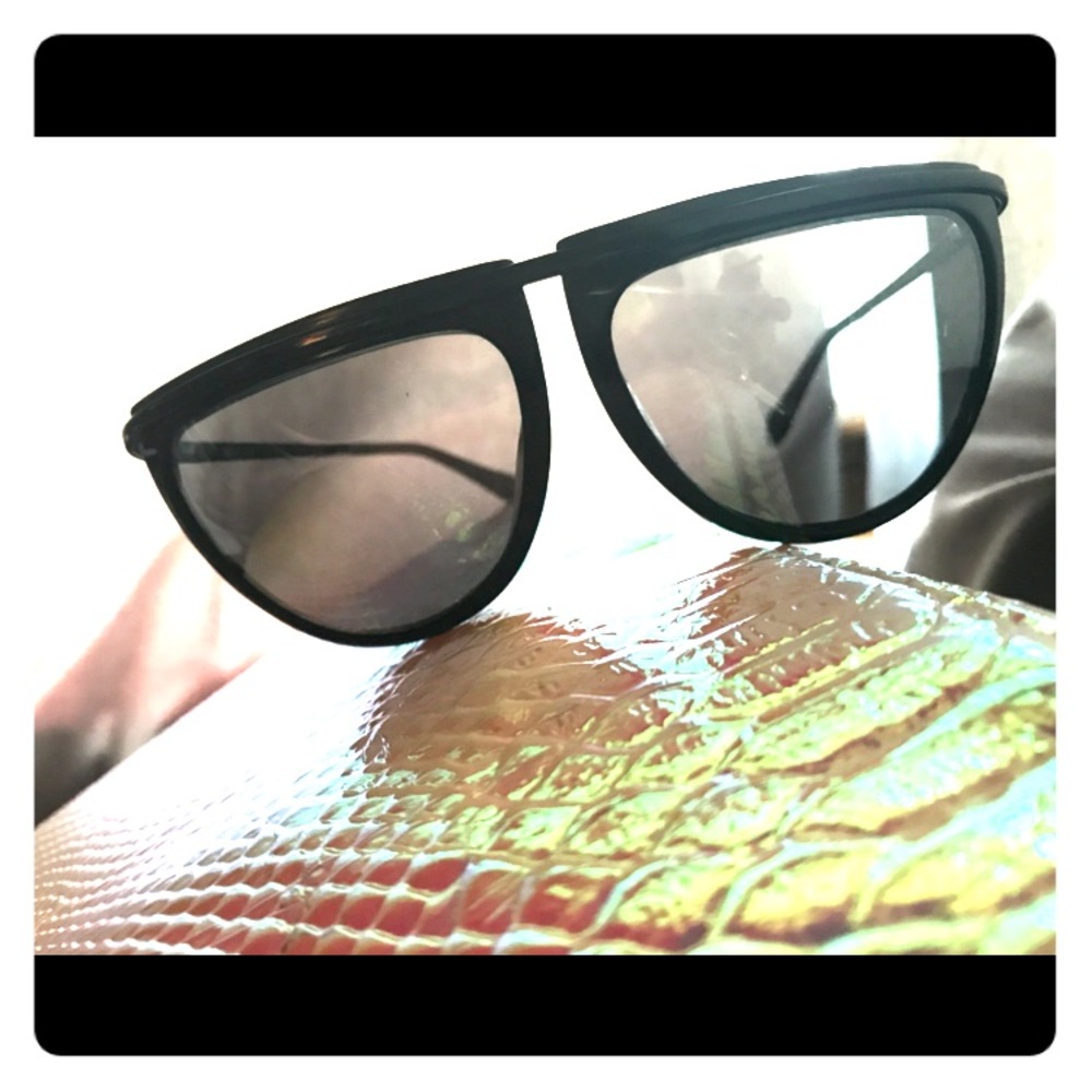 Balmain LIMITED EDITION Aviator Sunglasses -UNiSEX