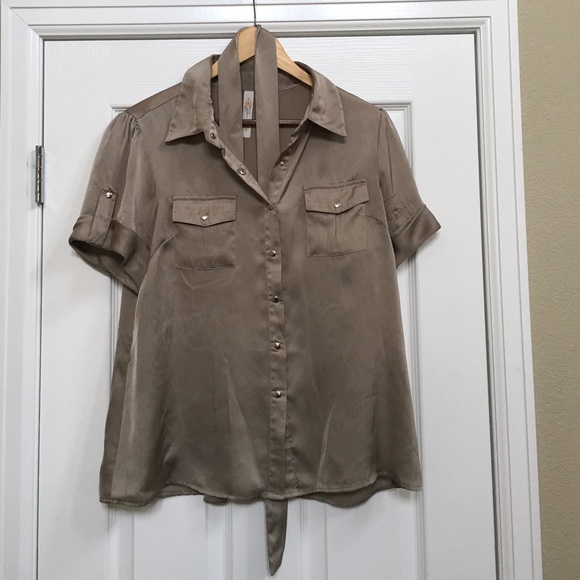 Adiva gold toned blouse - Picture 1 of 4