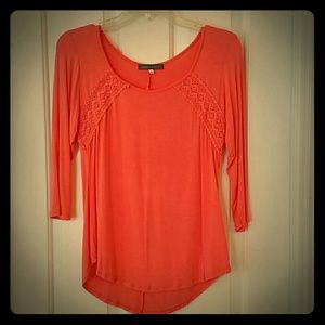 Cute peach top with lace detail